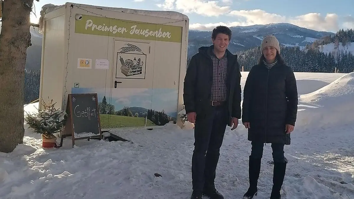 Monika Mattl mit ihrem Sohn Alexander 