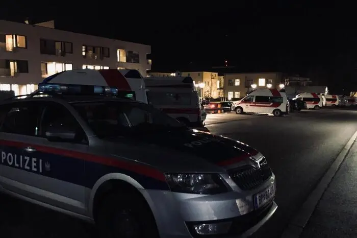 Gegen 19 Uhr war die Durchsuchung des Hauptgebäudes beendet.