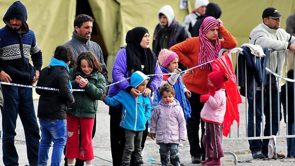 Flüchtlinge an der Grenze zwischen Slowenien und kroatien