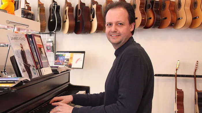 Für das Musikgeschäft „Pro Music“ sucht Chef Walter Brunner nun einen Nachfolger