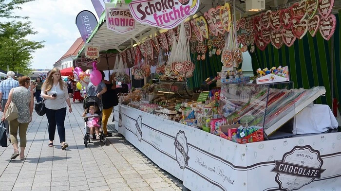 Am Freitag und Samstag spielt es sich in der Gleisdorfer Innenstadt beim traditionellen Tip Kirta, der jedes Jahr zahlreiche Besucher anlockt, ab.