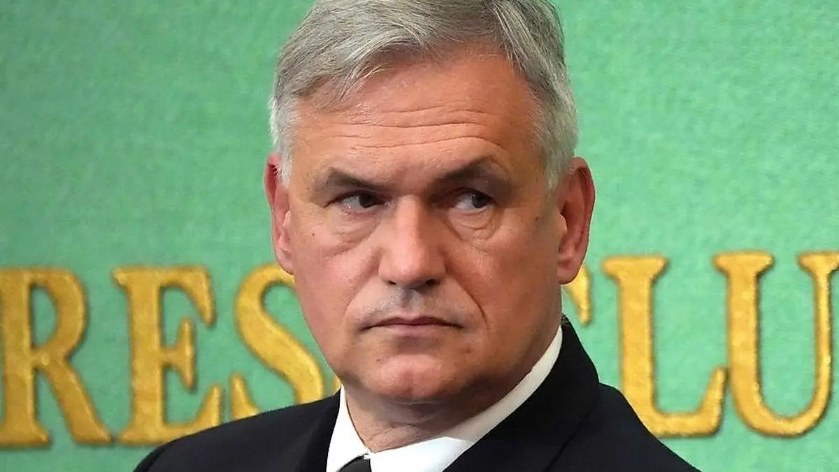 Zurückgetreten: Schönbach