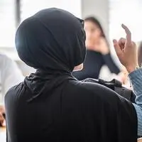 Seit diesem Schuljahr ist das Tragen eines Kopftuchs in den Schulen für unter 14-Jährige verboten
