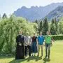V. l.: Pater Prior Maximilian Schiefermüller (Stift Admont), Gerhard Wendl (Jufa), Jaqueline Egger (TV Gesäuse), Oliver Gulas-Wöhri (Naturpark Steirische Eisenwurzen) und Herbert Wölger (NP Gesäuse) präsentierten die Sommer-Highlights im Gesäuse
