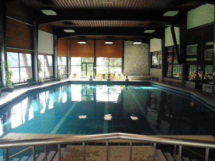 Das Hallenbad Heiligenblut verwöhnt mit spektakulärem Blick auf den Großglockner