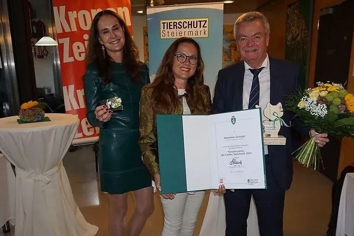 Hannelore Gasteiger aus Deutschlandsberg gewann mit der "Widmung ihrer gesamten Freizeit dem Wohlergehen sämtlicher Tiere" ebenfalls einen Preis.