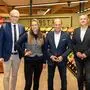 Bei der Neueröffnung dabei: Andreas Ender, Spar Kärnten und Osttirol Geschäftsführer, Marktleiterin Marion Eichwalder, Christian Poglitsch, Bürgermeister von Finkenstein und Vizebürgermeister Alexander Linder