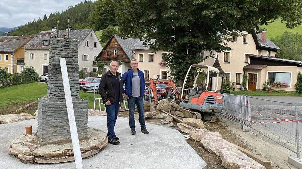 Die Sanierungsarbeiten beim Antoniusbrunnen in Radmer  haben sich als aufwändiger herausgestellt als geplant, wie Bürgermeister Ludwig Gottsbacher und Hubert Lindner bestätigen