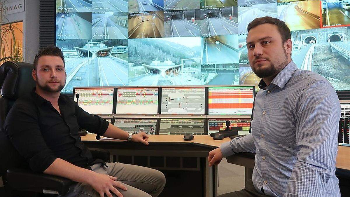 Kevin Leitner (links) und Michael Lukas überwachen von Bruck aus das Treiben im Tunnel