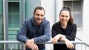 Das Moderatoren-Duo Peter Kuchling-Taupe und Manuela Aigner