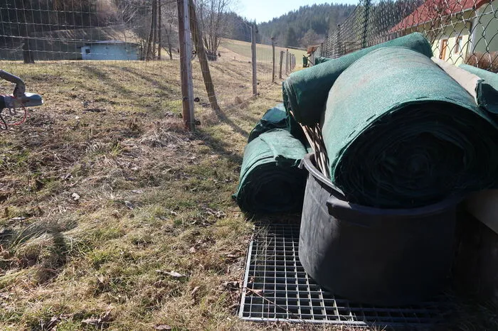 Die Zäune werden alljährlich wiederverwendet.