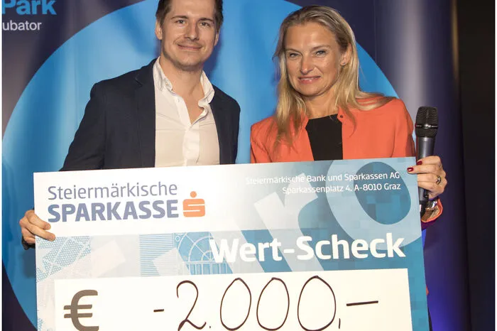 "ActiLeg" von Christoph Schöggler bekam den Preis in der Kategorie "Health". Am Innenwaden angebracht, hilft ActiLeg dabei die Beschwerden von Venenerkrankungen zu lindern.
