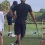 Tiger Woods steht wieder auf dem Golfgrün.