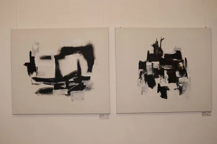 Klicken Sie sich durch die weiteren Fotos der Vernissage in Voitsberg.