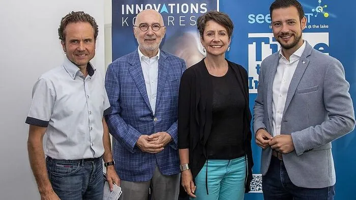 FH-Rektor Peter Granig, Richard Straub (Peter Drucker Forum), Infineon-Chefin Sabine Herlitschka und Wirtschaftsreferent Sebastian Schuschnig diskutierten beim Innovationsfrühstück	