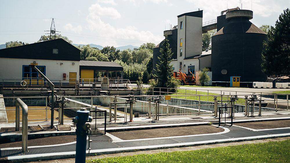 Proben aus dem Kläranlagen-Zulauf von 108 Anlagen in ganz Österreich werden laufend analysiert