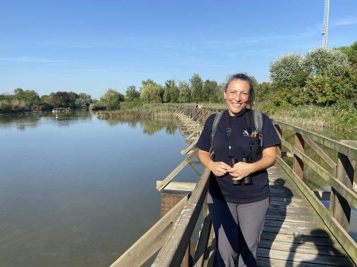 Elisa Peressin führt Besucher durch das Naturschutzgebiet Valle Canal Novo