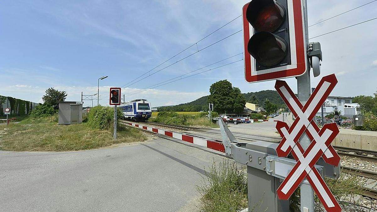 Der Übergang im Bahnhof Leobendorf