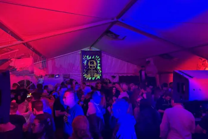  Am Festgelände unterhielten „die Oberkrainer Spüleit“, in der Disco sorgte DJ Sammy für beste Unterhaltung. 