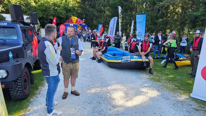 Bereits zum achten Mal wurde zur „Mur Challenge“ geladen. Der Startschuss fiel wie in den Vorjahren durch Lobmingtals Bürgermeister Christian Wolf, der die Athletinnen und Athleten mit viel Enthusiasmus in den Wettkampf entließ. 
