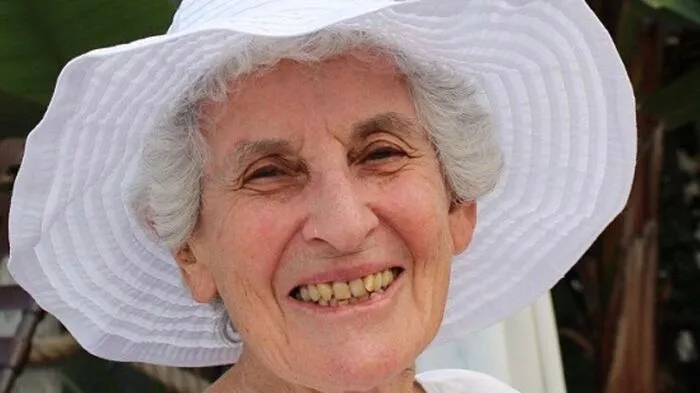 Auch mit 99 Jahren noch hellwach und aktiv: Joan Birman