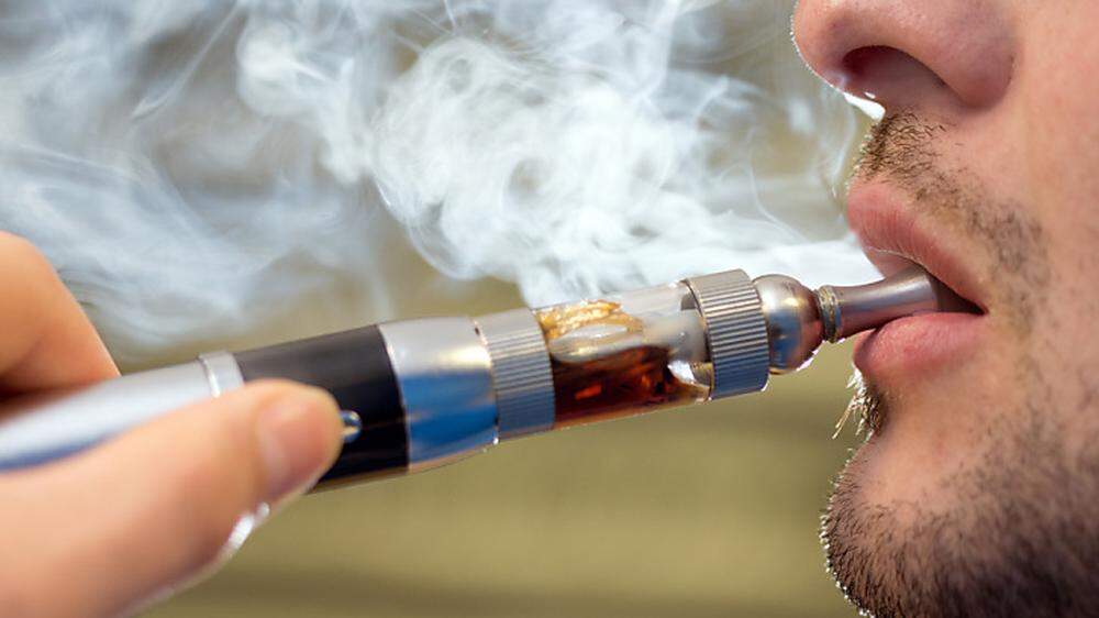 Todesfälle durch E-Zigaretten: Ist ein Vitamin der Auslöser für die Lungenkrankheit?
