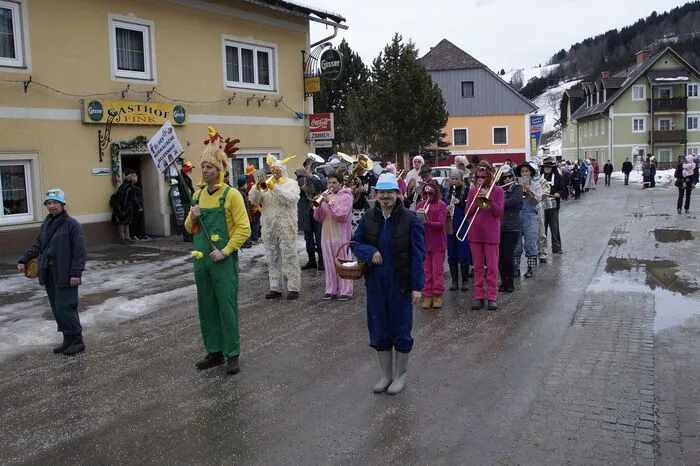 Klicken Sie sich durch weitere Bilder!