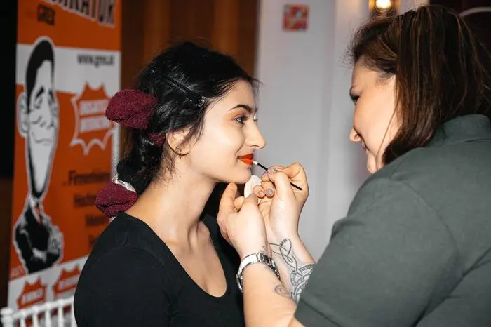 Make-Up und Hair Styling vor Ort ausprobieren