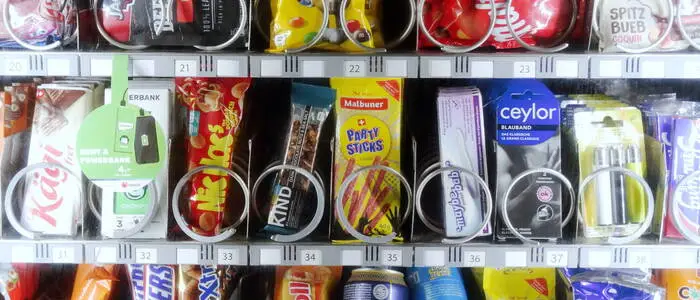 Wegen eines Snackautomaten eskalierte ein Streit in Tirol (Sujetbild)