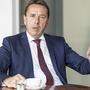 FPÖ-Landesparteiobmann Erwin Angerer fordert die Einberufung eines runden Tisches 