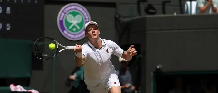 Jannik Sinner musste sich gegen Jan-Lenard Struff strecken