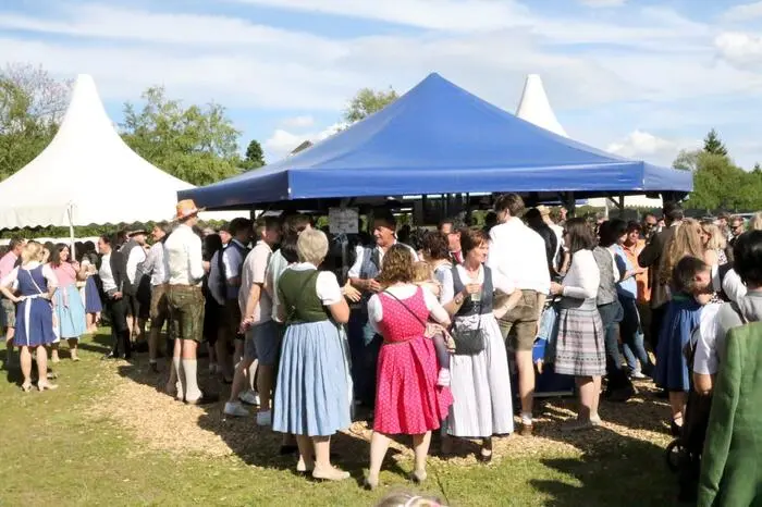 Übrigens: Ein Video vom Meiseldinger Pfingstfest gibt es auf Facebook Kleine Zeitung St. Veit/Feldkirchen zu sehen!