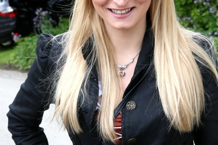 ...sowie die frischegebackene „Dirndlkönigin“ Corinna Nott.  