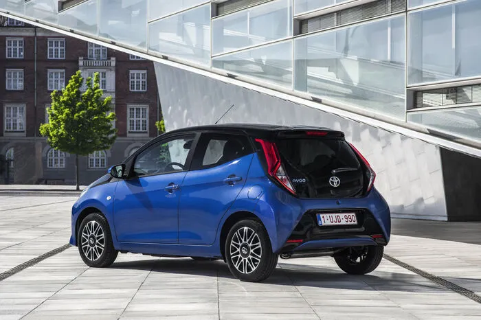 Die Standard-Version verbraucht auf dem Papier nur 4,1 Liter Kraftstoff auf 100 km (93 g CO2/km), bei der Eco-Variante sind es nur noch 3,8 Liter (86 g CO2/km).