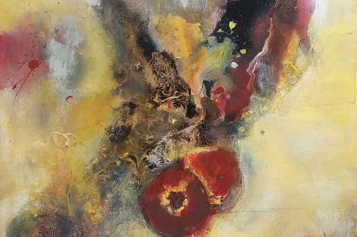 Bettina Petschauer arbeitet gerne mit Acryl, Beton und Naturmaterialien