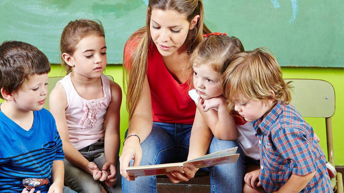 Das Mädchen entfernte sich aus der Kinderbetreuungseinrichtung und wurde von einer Anrainerin gefunden. 