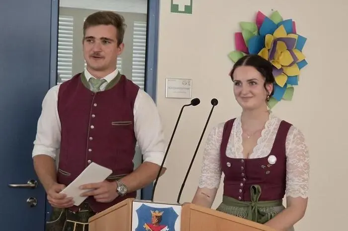 Geleitet wird die Bezirksorganisation von Obmann Maximilian Petzl und Bezirksleiterin Hannah Sophie Bacher, beide von der Ortsgruppe St. Peter am Kammersberg.
