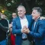 LH Mario Kunasek freute sich bei der Wahlfeier mit René Apfelknab