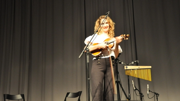 Da bebte die Bühne und „kochte“ der Saal in der Thomas Schroll-Halle in Neumarkt.