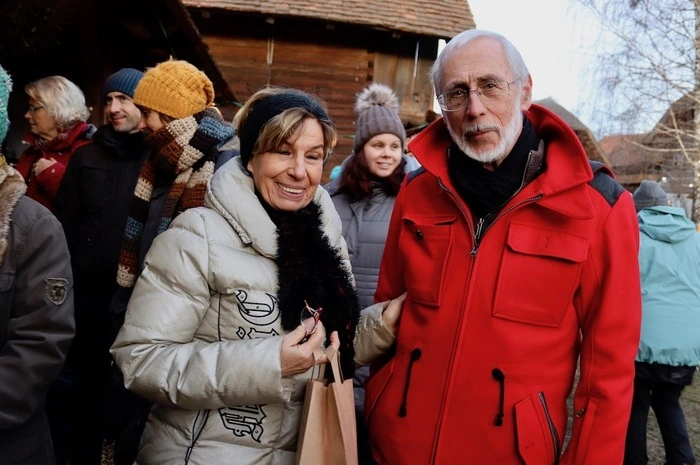Zudem präsentierten zahlreiche Aussteller ihr Kunsthandwerk und regionale Produzenten kredenzten Speis und Trank. 