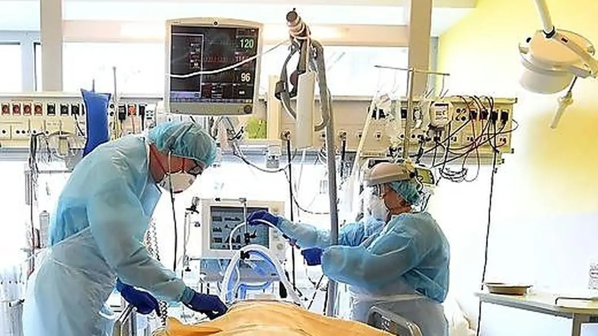 21 Tage benötigt ein Corona-Intensivpatient ein Intensivbett. Rund fünfmal so lange wie "normale" Intensivpatienten 