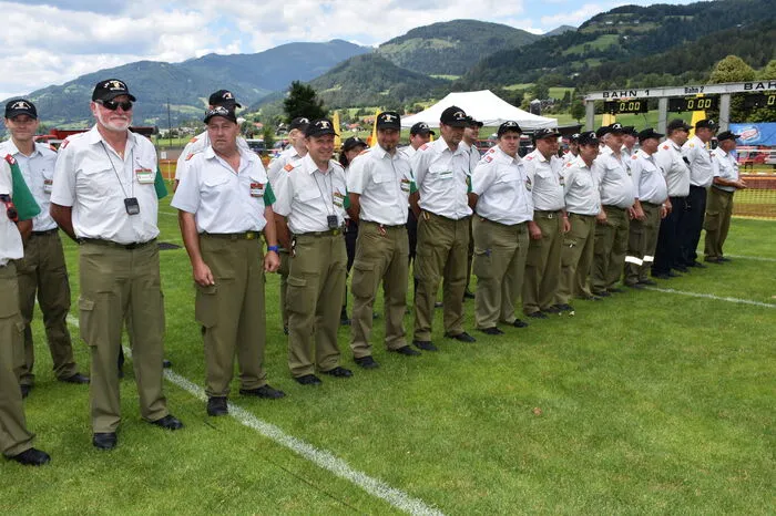 Gestartet wurde mit der Bewerterbesprechung, außerdem gab es eine Eröffnungszeremonie.