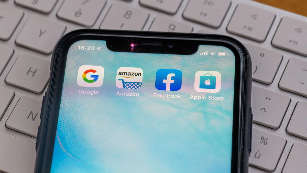 Die großen Vier: Google, Amazon, Facebook, Apple