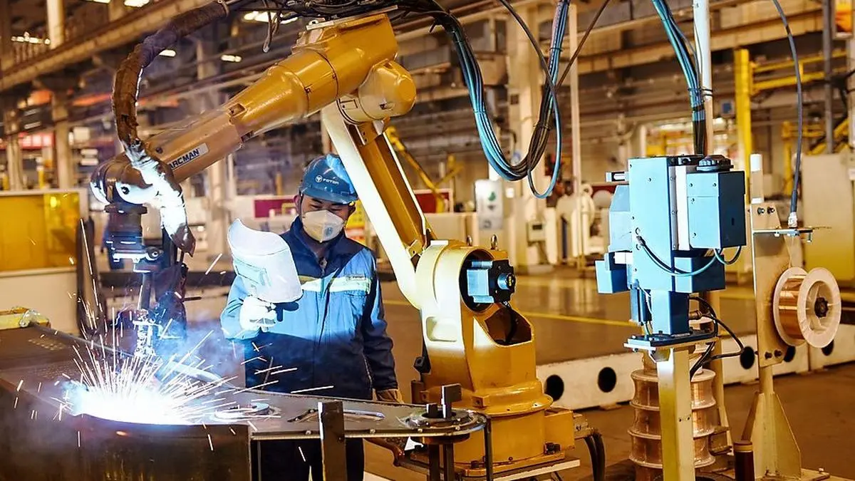 Chinas Wirtschaft wächst nach Ansicht von Experten wegen des Coronavirus so langsam wie seit der Finanzkrise nicht mehr.