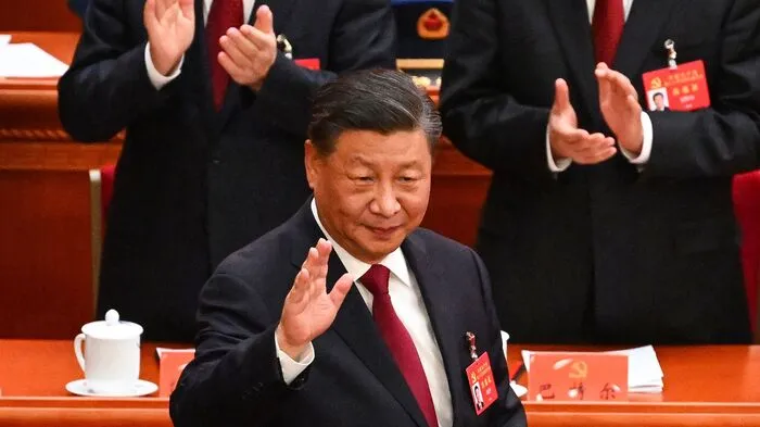 Chinas Staats- und Parteichef Xi Jinping hat den Kongress der Kommunistischen Partei in Peking eröffnet - er findet nur alle fünf Jahre statt.