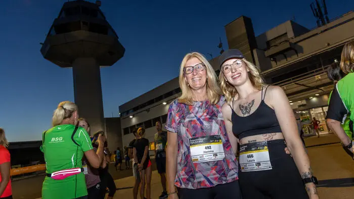 Samstagabend um 21 Uhr ertönte der Startschuss zum ersten AirportNightRun