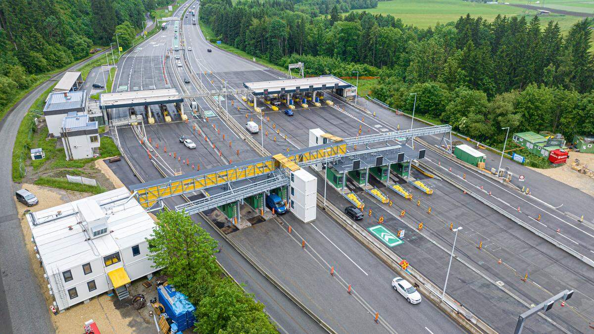 Die provisorische Mautspange steht, bald starten die Abrissarbeiten der &quot;alten Mautstelle&quot;