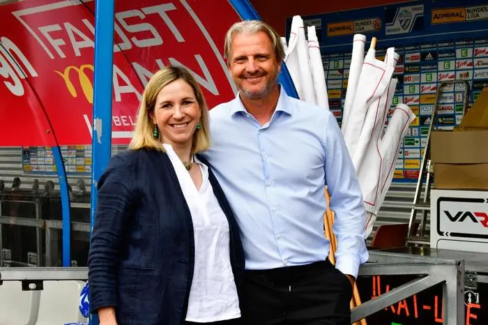 Humorvoll, pointiert und mit viel Symbolik unterlegt, verband Dechant Reisenhofer in der Predigt den Sport mit Szenen des Lebens. Mit dem Schlusspfiff von Schiedsrichter Thomas Gremsl ging unter großem Beifall der Besucher diese außergewöhnliche Fußballmesse zu Ende.