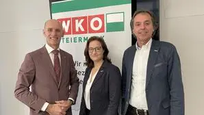 Regionalstellenobfrau Astrid Baumann und Regionalstellenleiter Alexander Sumnitsch (re.) gaben im Beisein von Landesrat Willibald Ehrenhöfer Einblicke in die wirtschaftliche Situation im Bezirk Leoben