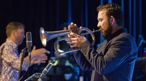 Der Weißkirchner Horst-Michael Schaffer leitet die Jazz Bigband Graz